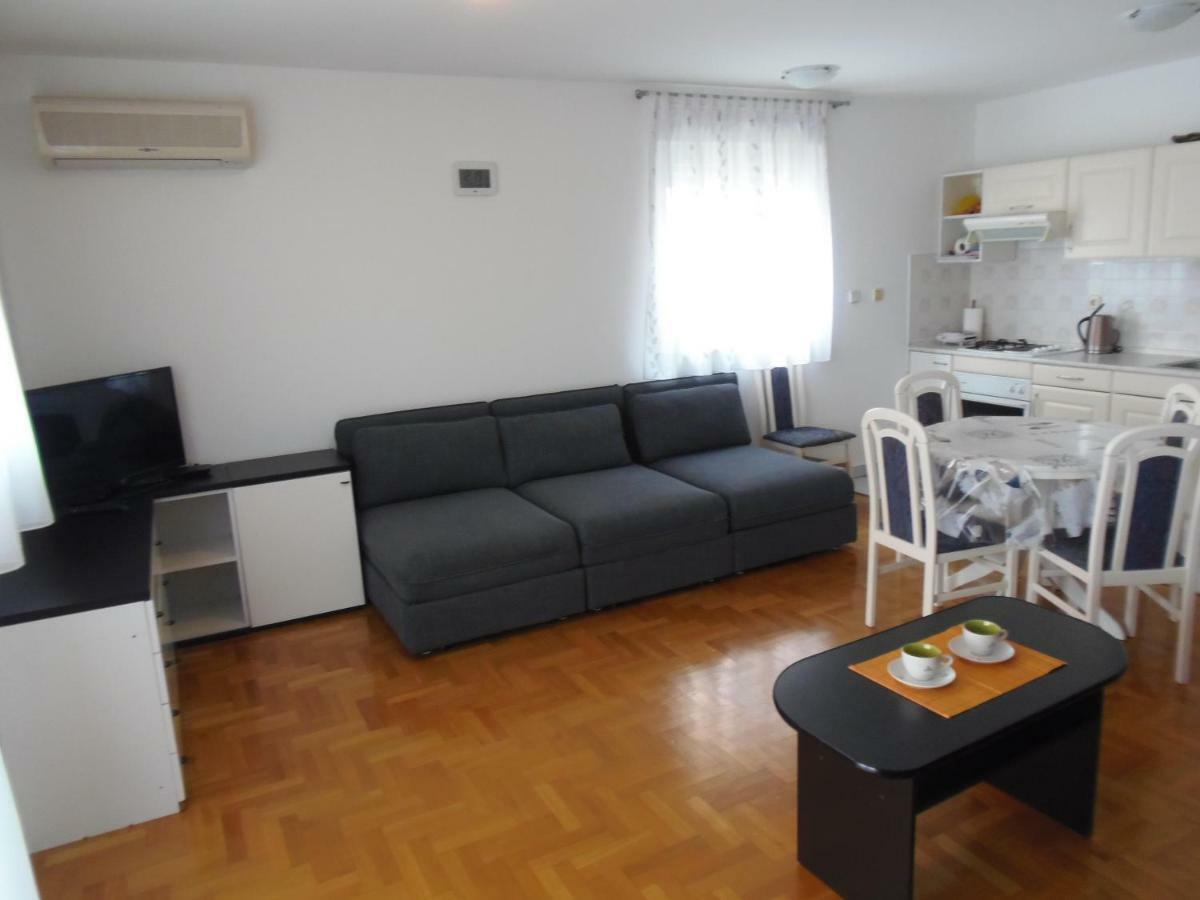 Apartment Dora Pula Dış mekan fotoğraf